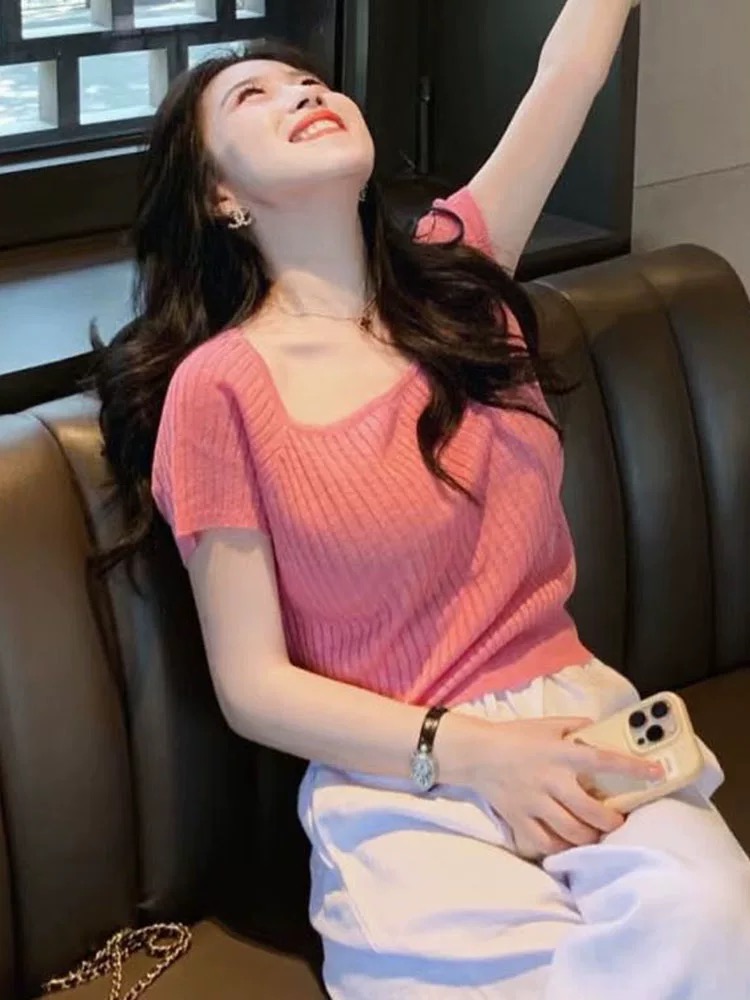 2026 새로운 여름 도파민 뒤로 레이스업 건조한 장미 분말 니트 반팔 티셔츠 여자 칼라 짧은 맨위