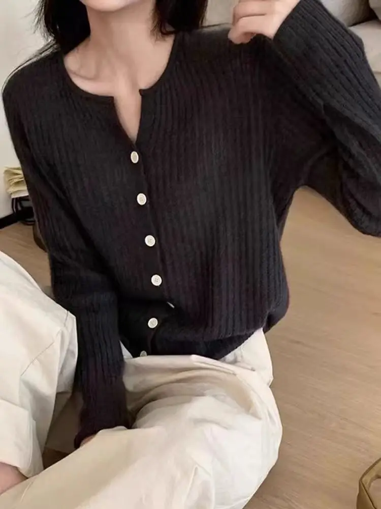 라운드넥 울 니트 카디건 상세 이미지 2