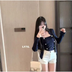 批发速卖通2026春秋小香风性感吊带背心女修身双排扣重工针织上衣