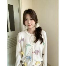 批发韩系氛围感穿搭彩色蝴蝶结圆领毛衣女秋<b class='q'>冬</b>新款2026巨好看针织开衫