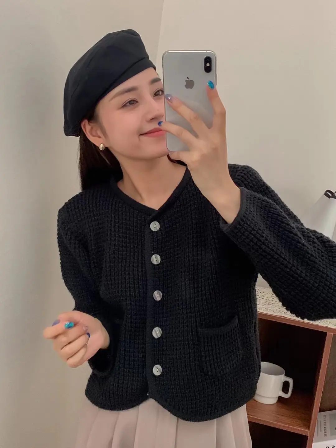 소박한 라운드넥 울 가디건 상세 이미지 3