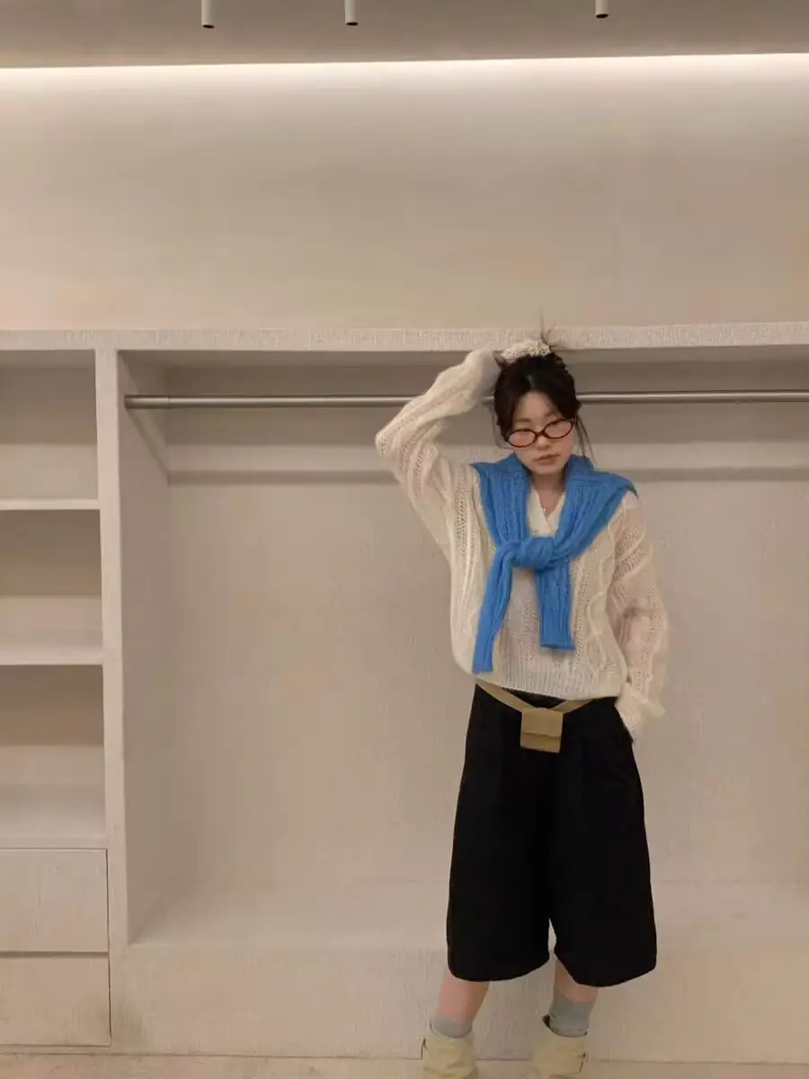 모헤어 V넥 케이블 니트 상세 이미지 4