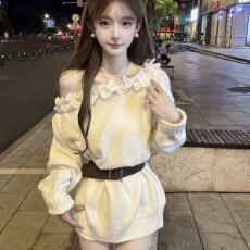 批发早秋穿搭灰色斜肩长袖上衣女装韩系chic花边拼接露肩设计感宽松