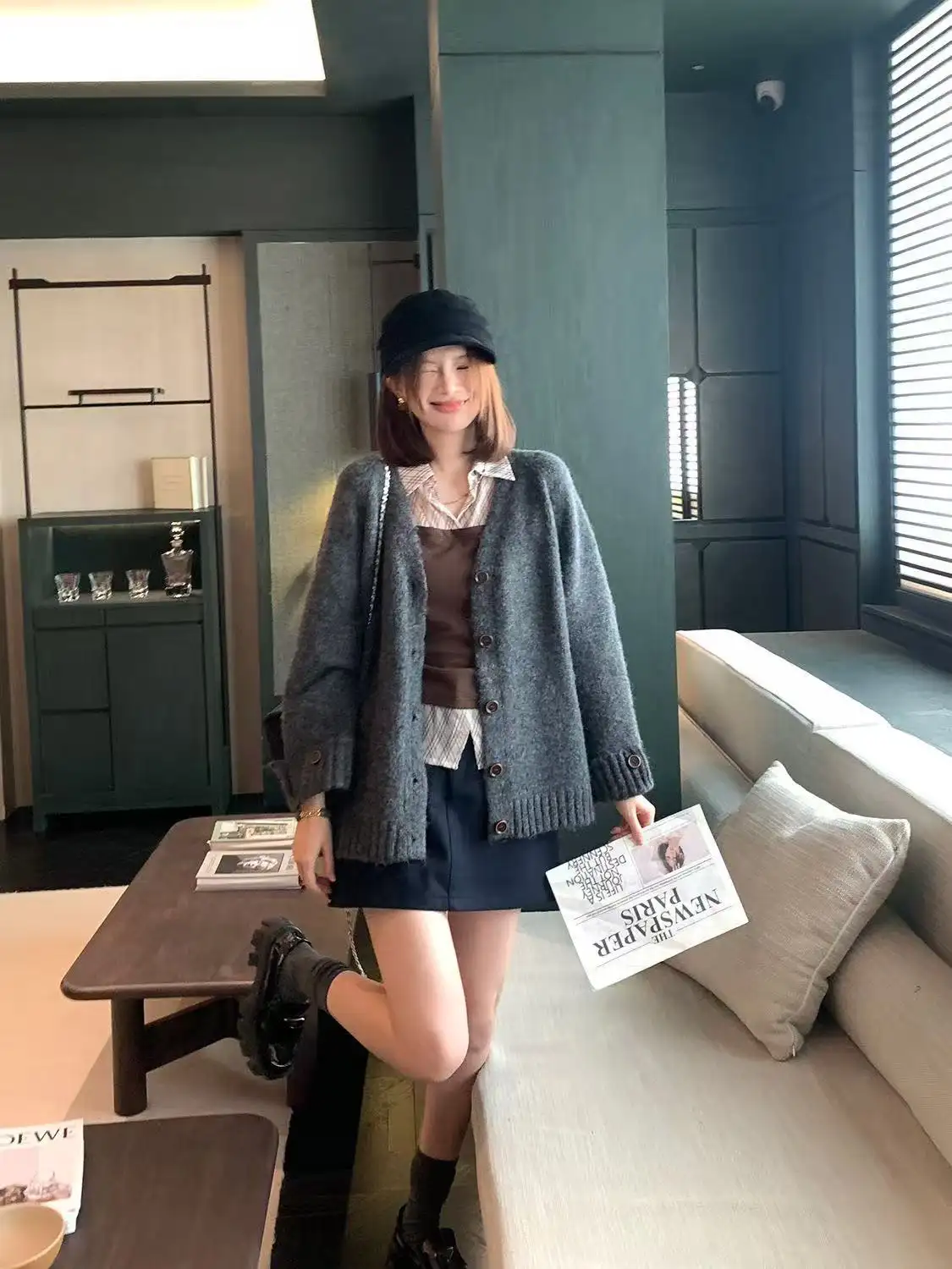 레트로 V넥 울 가디건 상세 이미지 3