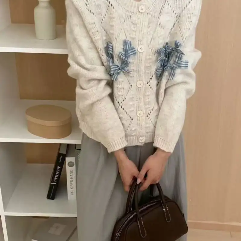 한국인기 리본 디테일 자수 가디건 상세 이미지 9