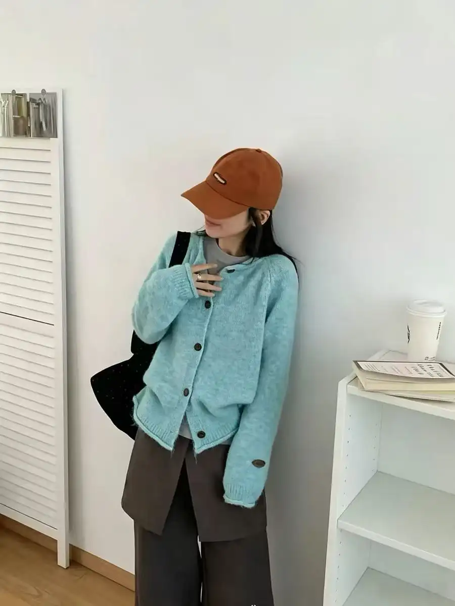한국인기 라운드넥 단추 가디건 상세 이미지 3