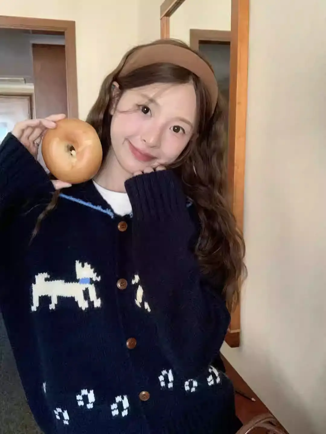 레트로 루즈핏 폴드 칼라 울 가디건 상세 이미지 2