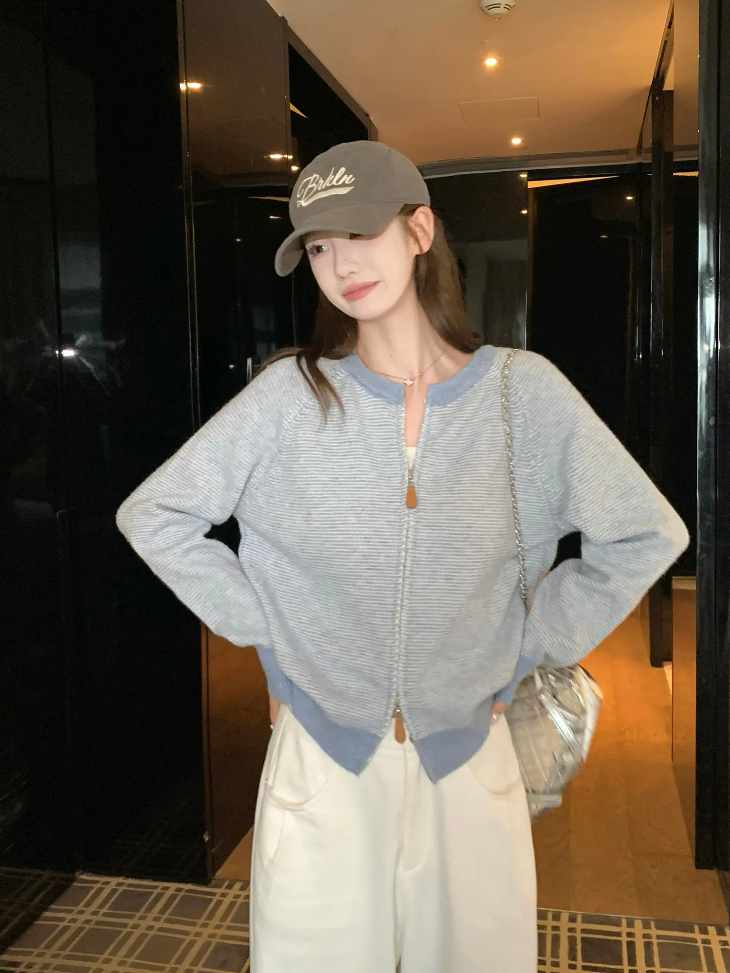 한국인기 배색 스트라이프 지퍼 가디건 상세 이미지 2