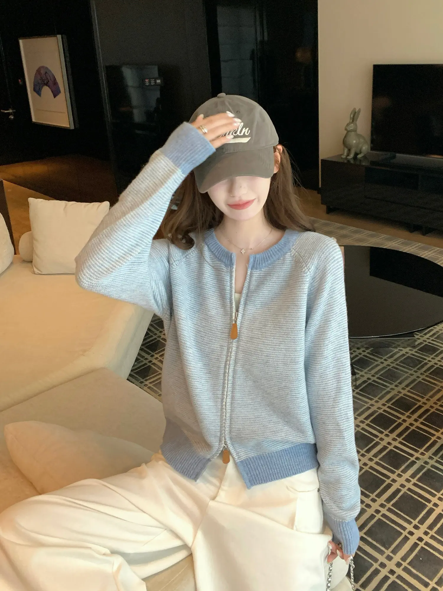 한국인기 배색 스트라이프 지퍼 가디건 상세 이미지 9