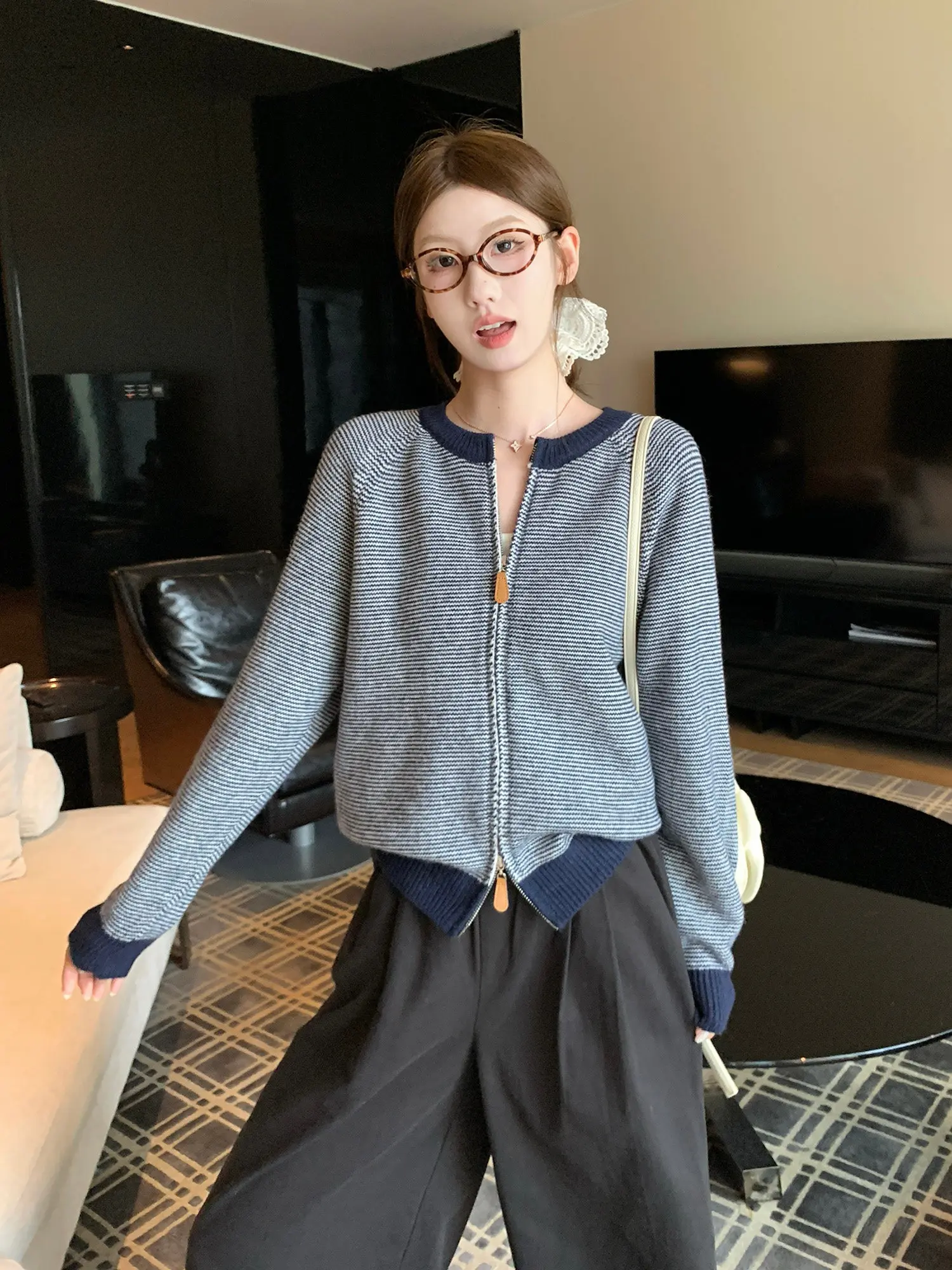 한국인기 배색 스트라이프 지퍼 가디건 상세 이미지 19