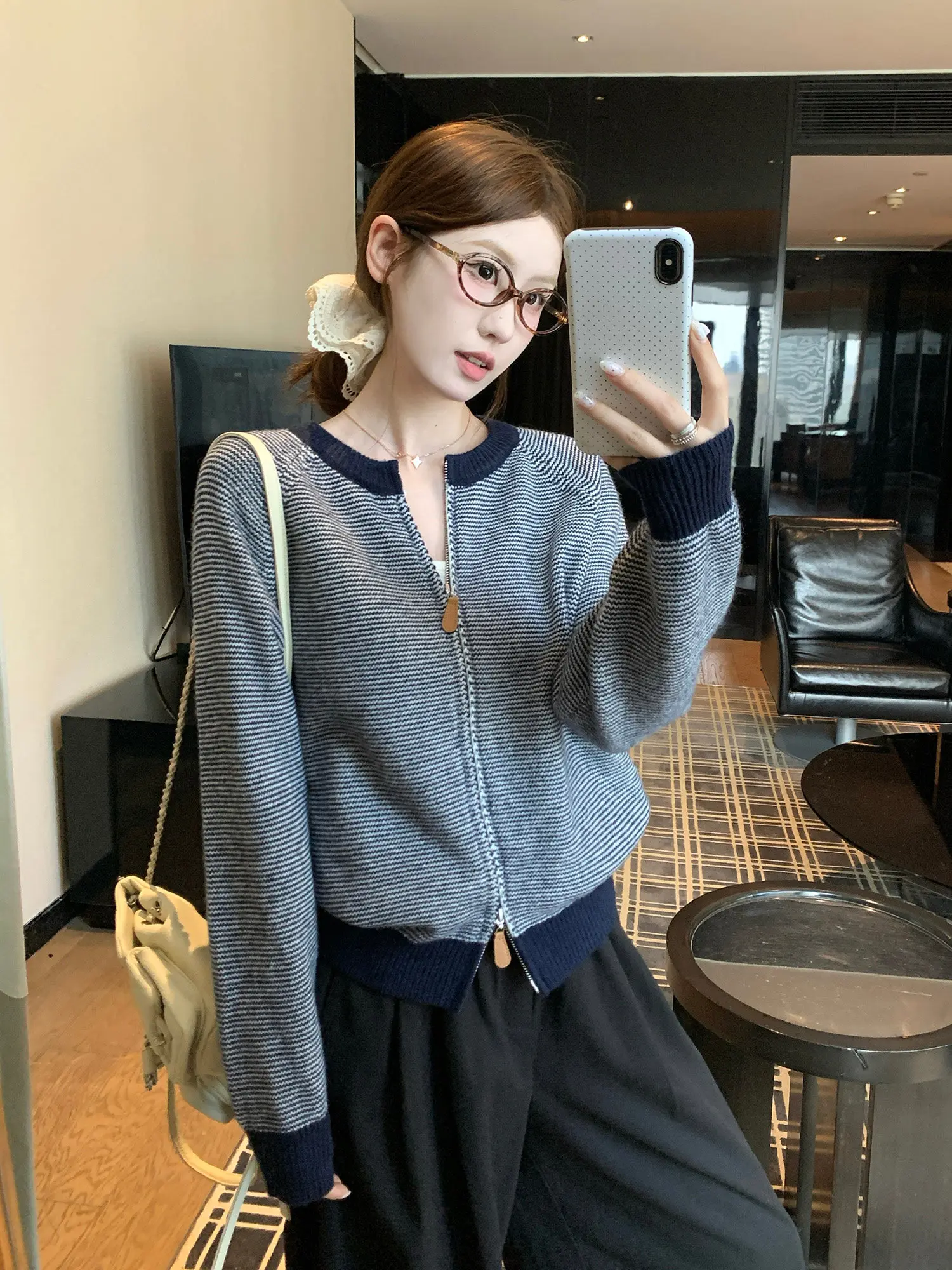 한국인기 배색 스트라이프 지퍼 가디건 상세 이미지 24