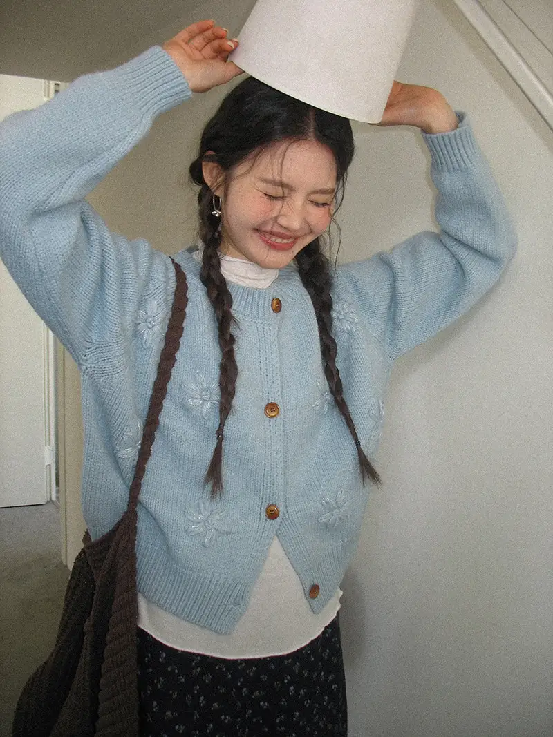 한국인기 입체 플라워 라운드넥 가디건 상세 이미지 21