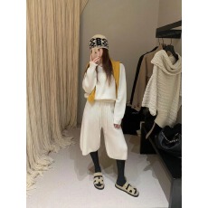 批发法式休闲慵懒针织套<b class='q'>装</b>女2026春宽松<b class='q'>显瘦</b>毛衣七分<b class='q'>裤</b>两件套极简穿搭