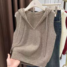 批发连帽针织马甲短款春秋新款无袖打底毛衣纯色宽松百搭背心坎肩上衣