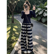 批发/休闲运动套装<b class='q'>女</b>秋季2026新款显瘦超火松弛感长袖T恤条纹裤