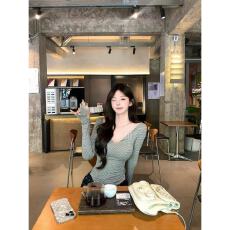 批发白水女 条纹掐腰T 条纹V领T恤女秋<b class='q'>冬</b>韩系设计感修身显瘦纯欲上衣