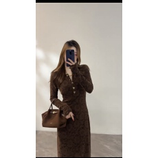 批发【宥妍】显瘦气质长袖暗纹<b class='q'>时尚</b>收腰法式秋冬聚会百搭连衣裙