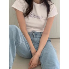 批发<b class='q'>韩国</b><b class='q'>代购</b>tannat新款显瘦短款圆领花朵字母印花短袖<b class='q'>T</b><b class='q'>恤</b>上衣女