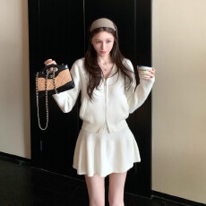 批发软糯针织毛衣开衫套装女<b class='q'>夏</b>季2025年新款学院风宽松外套短裙两件套