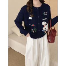 批发2025秋冬新款休闲童趣圣诞树小羊图案刺绣短款灰色针织开衫外套女