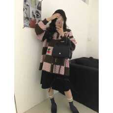 批发圣诞红色复古樱桃格<b class='q'>子</b>拼接撞色针织毛衣开衫女宽松圆领单排扣开衫