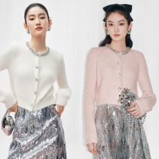 批发2025秋冬新款羊驼毛小香风钉珠镶钻圆领针织<b class='q'>开衫</b>女高级<b class='q'>短款</b>上衣