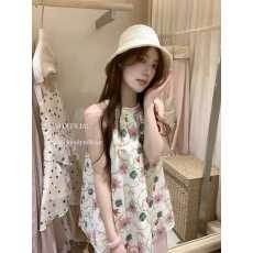 批发2026年夏季新款韩版十三行通勤风宽松挂脖设计感重工刺绣背心小衫