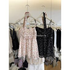 批发韩版甜辣妹挂脖碎花<b class='q'>吊带</b><b class='q'>背心</b>女春季2026新款褶皱收腰气质露背上衣