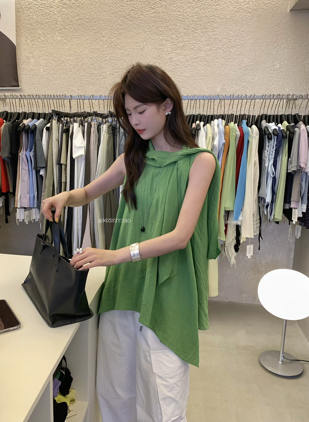 한 부서 품격 불규칙 민소매 리본 조끼 작은 셔츠 여성 여름 루즈핏 다용도 고유 한 아름다운 셔츠 맨위