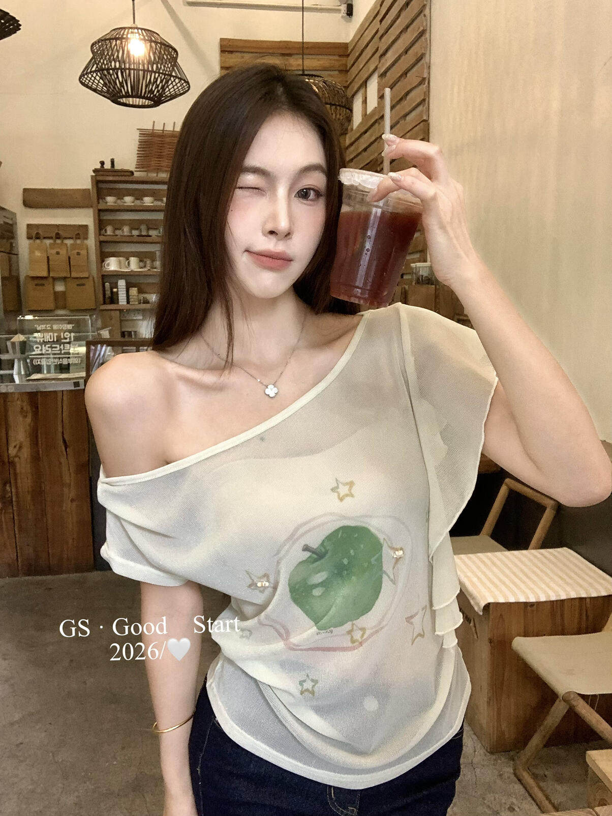 디자인 센스 신선함 순수한 욕망 프린트 오프숄더 캐주얼 작은 셔츠 여성 26 년 여름 미니멀리즘 라운드 넥 풀오버 편안함 맨위