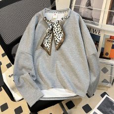 批发实拍2025春秋原版质量<b class='q'>大码</b><b class='q'>女装</b>设计感不规则领带丝巾卫衣女