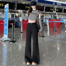 批发<b class='q'>实拍</b>-小个子低腰黑色微喇牛仔<b class='q'>裤</b>宽松辣妹显瘦直筒<b class='q'>喇叭</b><b class='q'>裤</b>女