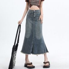 批发牛仔鱼尾裙半身裙女ins潮流毛边高腰设计感a字遮胯复古包臀裙子女