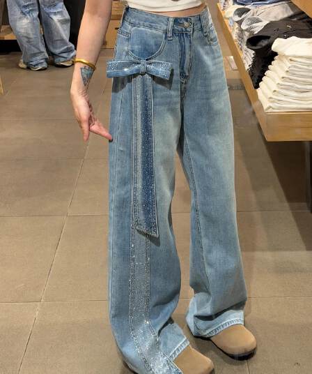 한국 스타일 하이웨이스트 넓은 다리 청바지 아이들 2026 봄 여름 새로운 나비 매듭 핫픽스 루즈핏 슬림해 보이는 바닥 청소 긴 바지