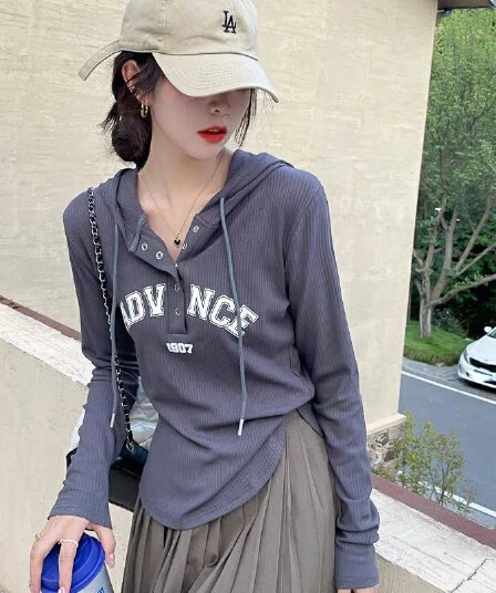 흔들어서 소리 품질 금액 빅 사이즈 여성 의류 가을 새로운 티셔츠 여성 표지 고기 몸매 가꾸기 슬림해 보이는 쇼트 스타일 긴팔 여성 ins