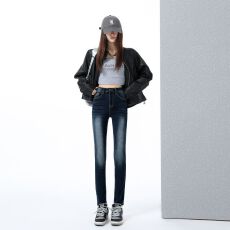 批发深蓝色牛仔小脚裤<b class='q'>女</b>2025年秋季新款高腰显瘦小个子九分铅笔裤子