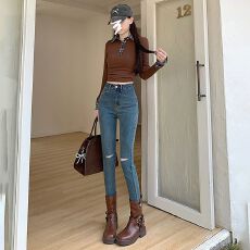 批发春季<b class='q'>破洞</b>牛仔裤女高腰九分小脚长裤春夏紧身新款显高显瘦乞丐