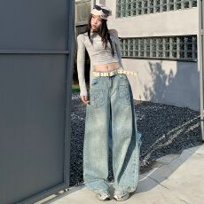 批发美式复古设计感<b class='q'>烫钻</b><b class='q'>牛仔裤</b>女新款立体水钻阔腿裤潮