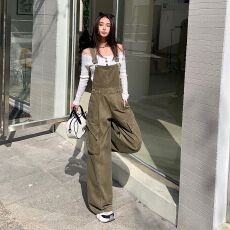 批发2026年新款｜美式复古｜笔袋设计｜宽松工装<b class='q'>牛仔</b><b class='q'>背带裤</b>女