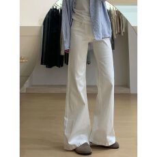 批发白色不贴腿微喇<b class='q'>牛仔裤</b>女2026春季款低腰宽松显瘦百搭阔腿拖地裤子