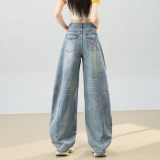 批发2026春季新款宽松阔腿<b class='q'>牛仔裤</b>女后袋线条<b class='q'>绣花</b>显瘦百搭直筒拖地裤