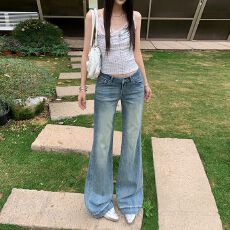 批发百搭四季色 复古低腰<b class='q'>微喇</b>叭<b class='q'>牛仔裤</b>女美式修身<b class='q'>微喇</b>休闲裤