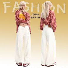 批发2026白色美式烫钻拼接牛仔裤女春秋季小众设计感直筒垂感<b class='q'>阔腿裤</b>