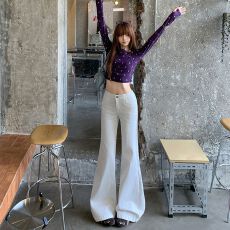 批发辣妹白色中腰微喇<b class='q'>牛仔裤</b>新款不贴腿修饰腿型<b class='q'>弹力</b>小喇叭裤皮牌