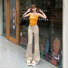 批发辣妹浅卡其中腰微喇<b class='q'>牛仔裤</b>新款不贴腿修饰腿型<b class='q'>弹力</b>小喇叭裤