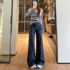 批发烫钻满天星时尚潮流新款高腰<b class='q'>弹力</b>修身显瘦百搭微喇叭<b class='q'>牛仔裤</b>女