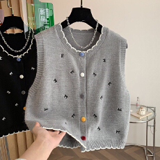 批发<b class='q'>甜美</b>撞色蝴蝶结针织马甲背心女秋2025洋气减龄宽松单排扣叠穿上衣