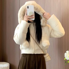 批发韩版复古毛边拼接连帽<b class='q'>短外套</b>女毛球装饰保暖棉服短款小个子加厚