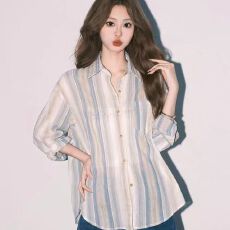 批发韩版防晒风复古条纹衬衫<b class='q'>女</b>夏季薄款2026<b class='q'>新款</b>宽松透气开衫外搭上衣