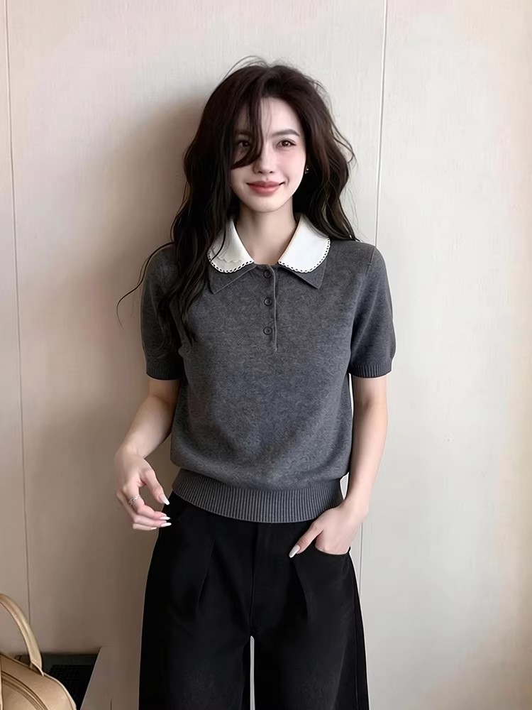 숙녀 바람 베이비 칼라 회색 반팔 니트 스웨터 여성 2026 봄 새로운 디자인 다용도 슬림해 보이는 출퇴근 맨위